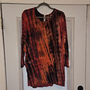 Crepas Botuque Soft Vibrant Women's Tunic Top - Orange and Black